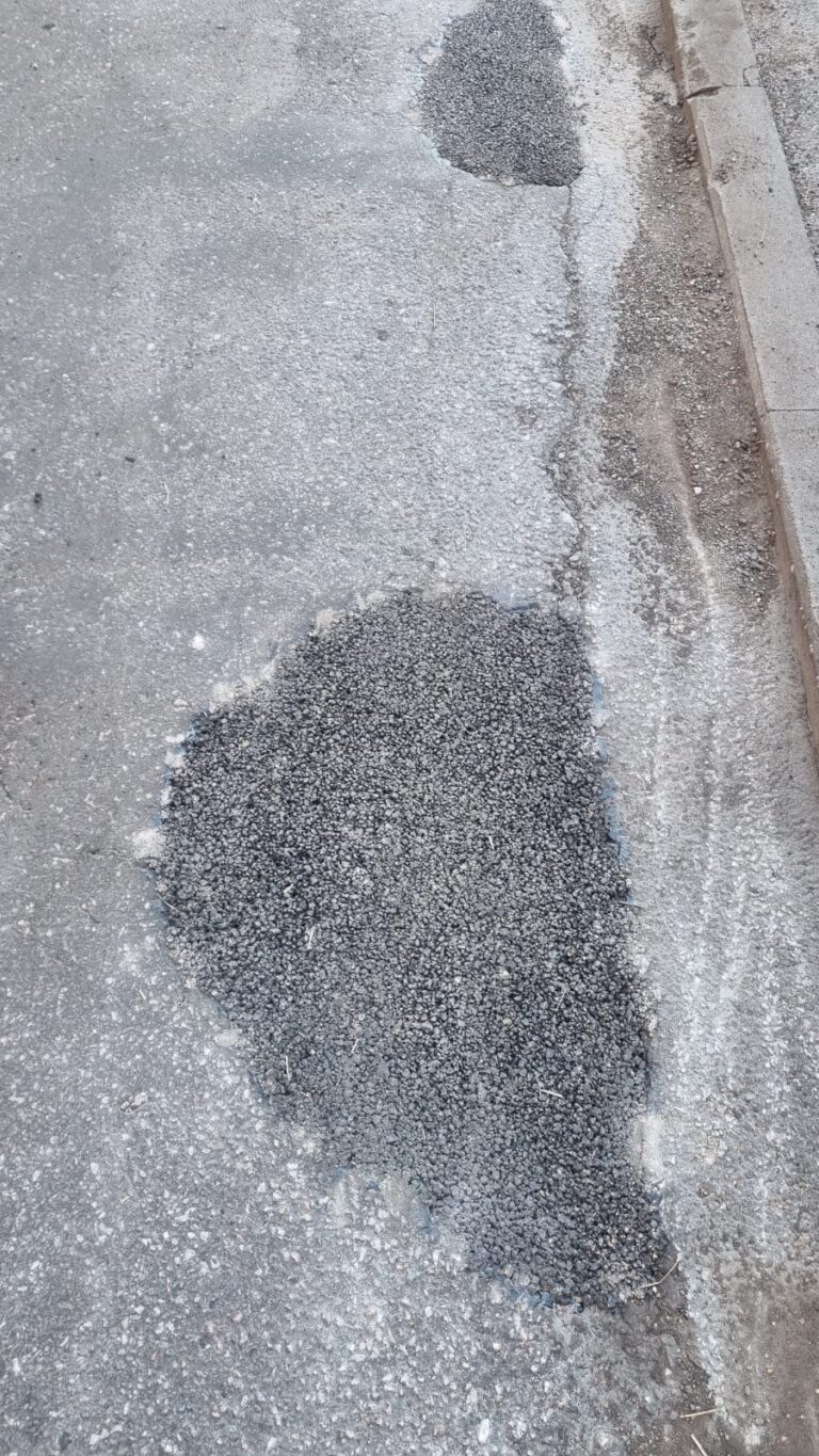 Asfaldiaukude remont Liikuri 36 ja Liikuri 50